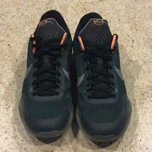Nike Kobe 10 size 12.5 705317-308